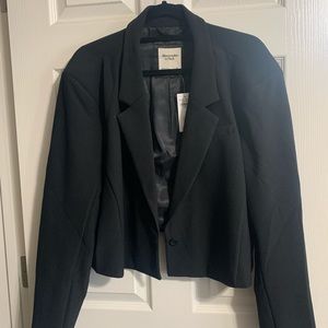 NWT Abercrombie Oversized Crop Blazer